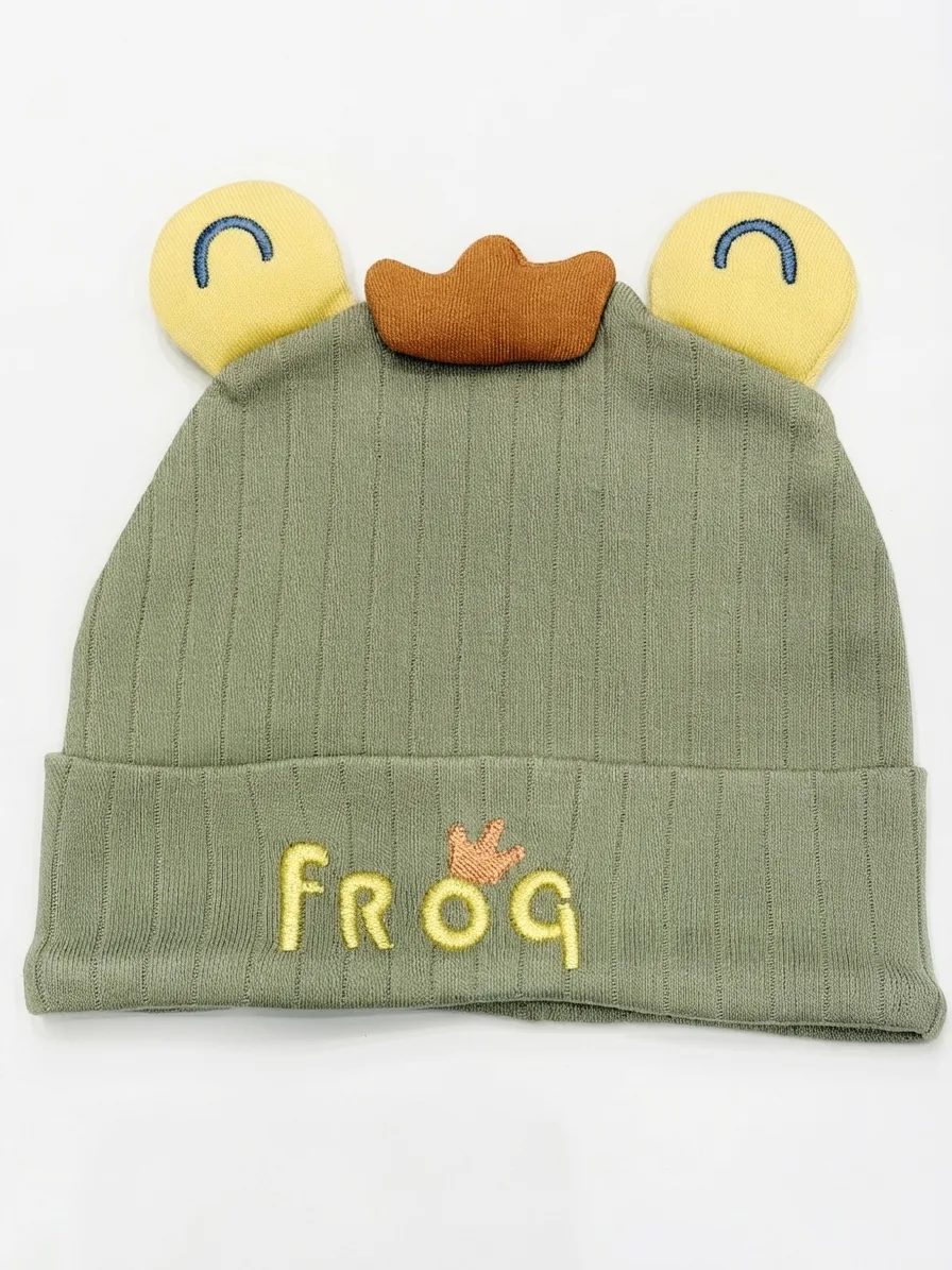 Мека и забавна бебешка шапка с Frog- зелена